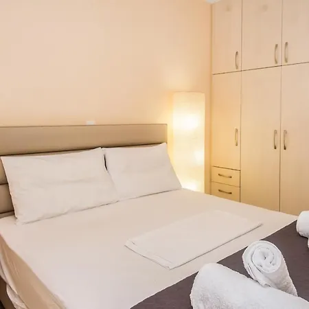 Elena's 2 Appartement