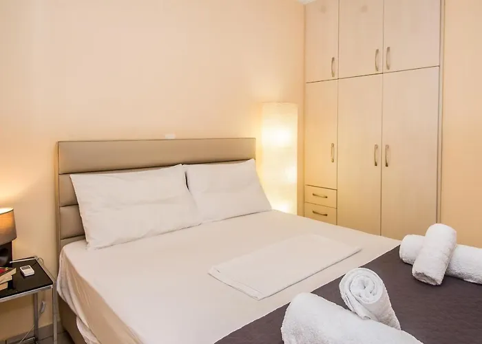 Elena's 2 Apartman